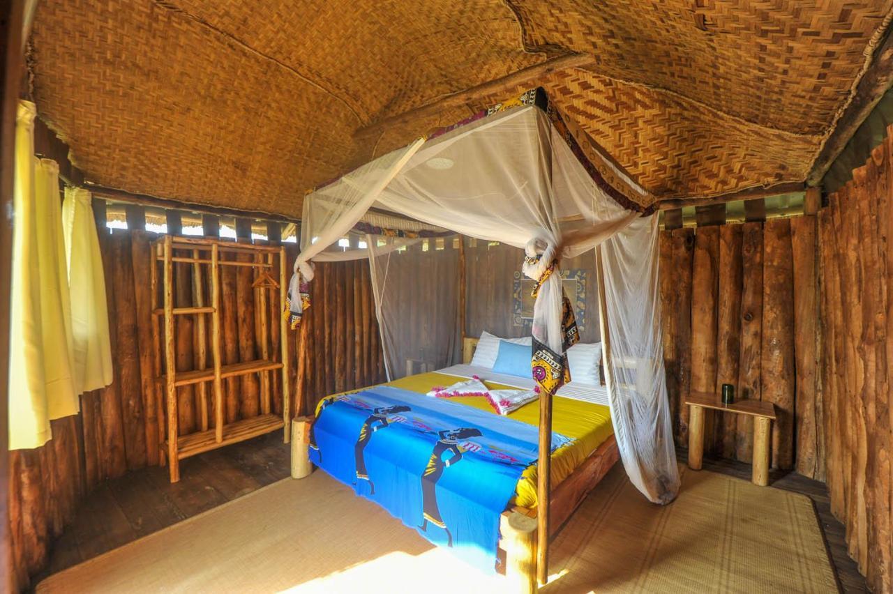 Bullbush River Camp Kihihi Dış mekan fotoğraf